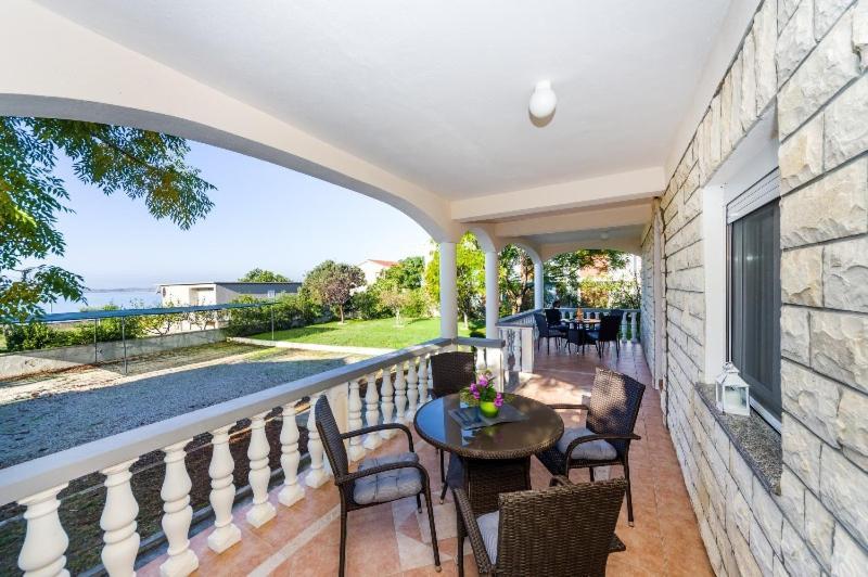 Apartment Nin - Vrsi At The Beach Exterior foto