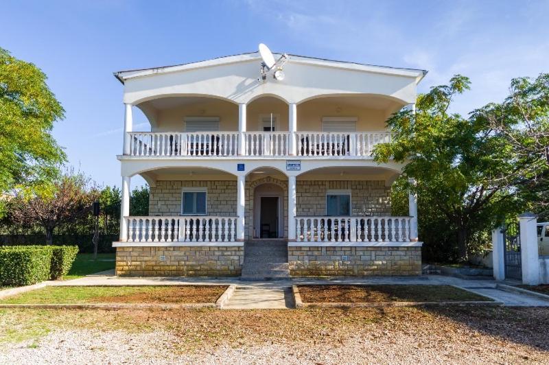 Apartment Nin - Vrsi At The Beach Exterior foto