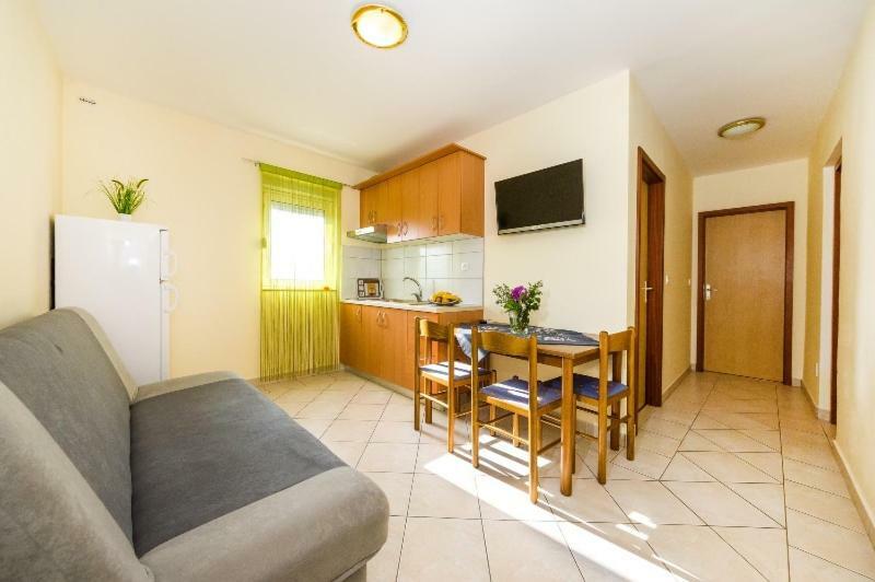 Apartment Nin - Vrsi At The Beach Exterior foto